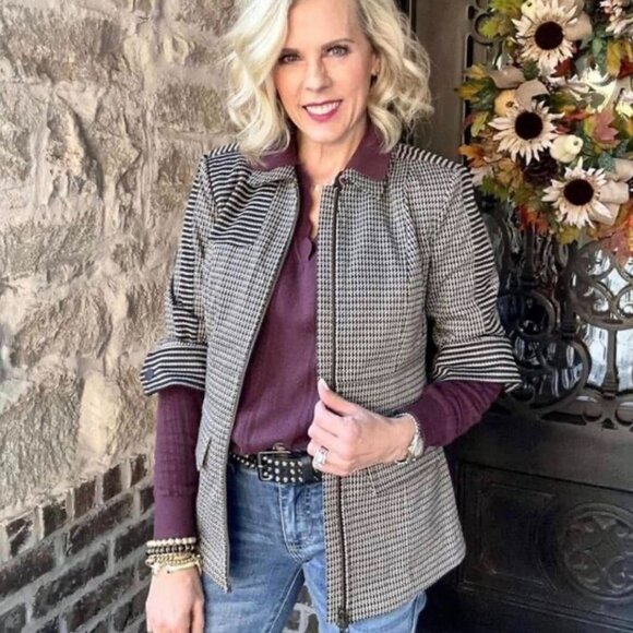 Cabi 4496 Baron Houndstooth Blazer Fall 2023 Large EUC - Picture 4 of 4